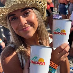tidal wave cup & girl